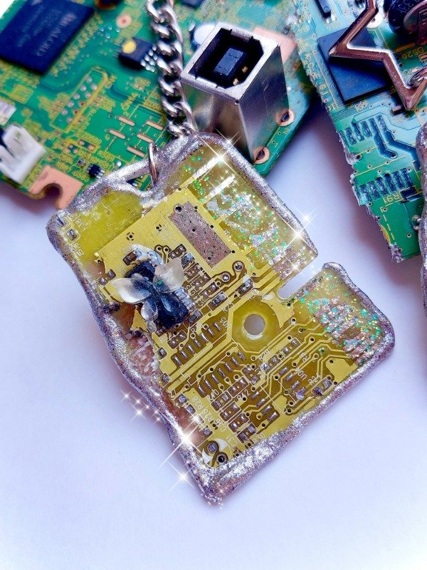 Producto - Llavero HARDWARE ver. 2