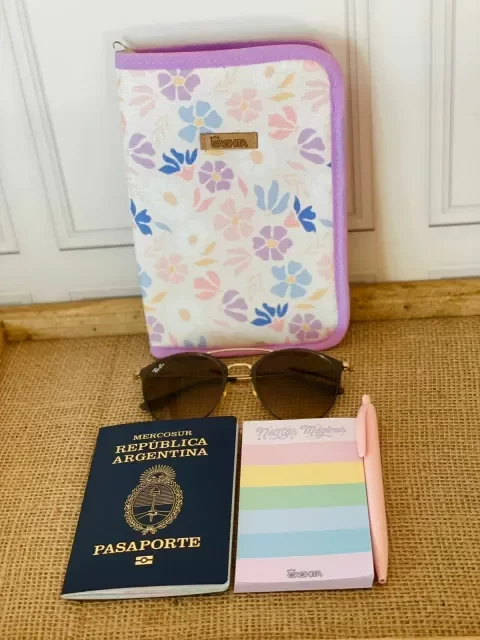 Producto - Portapasaportes flores!