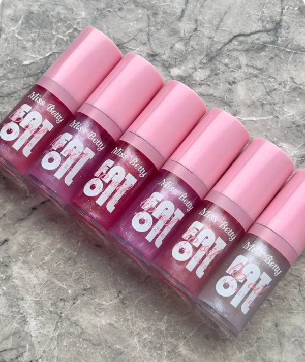 Producto - Fat Lip Oil Con Destellos Miss Betty