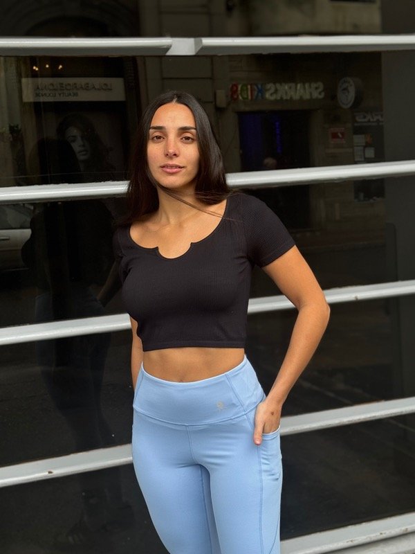 Producto - Crop Top Vic