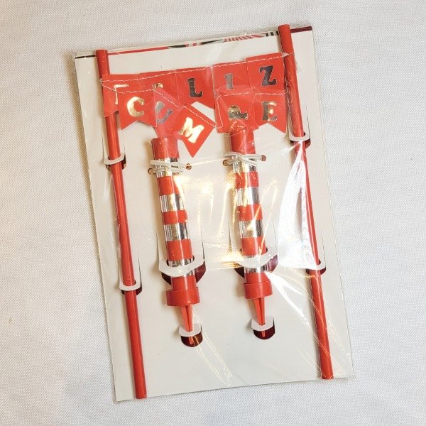 Producto - Set banderines FELIZ CUMPLE + bengalas color rojo letra plateada
