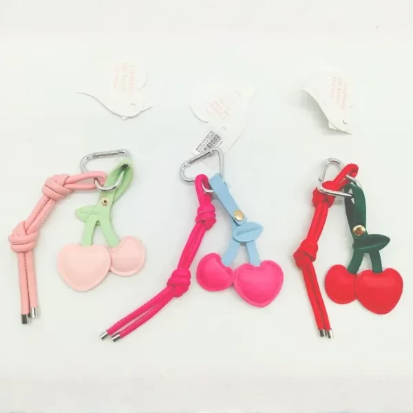 Producto - P 12 CITY GIRL LLAVERO