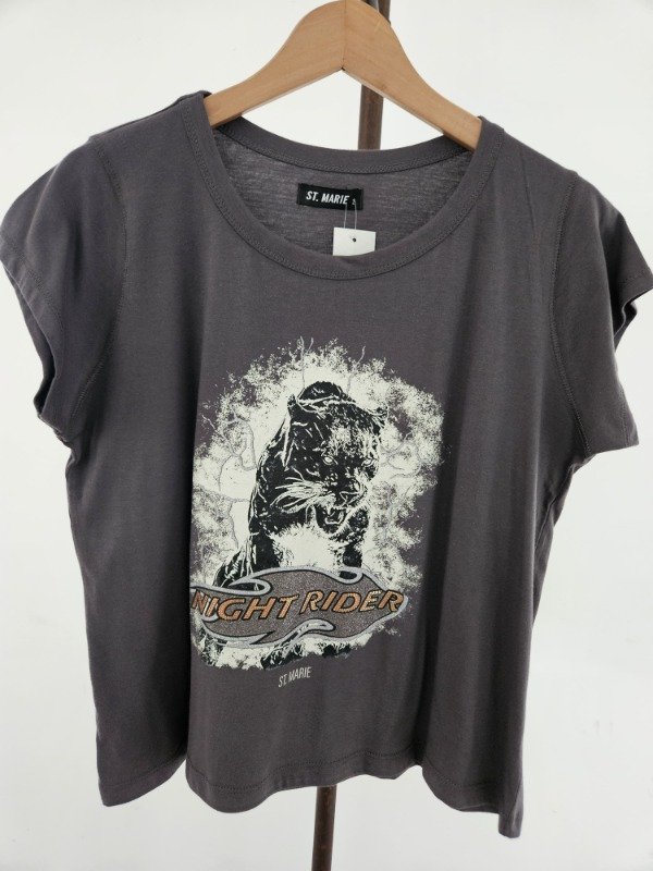 Producto - Remera  Clove