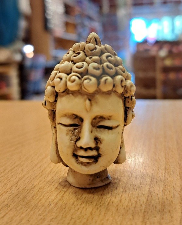 Producto - Cabeza de Buda Siddarta Gautama en resina 5 cm