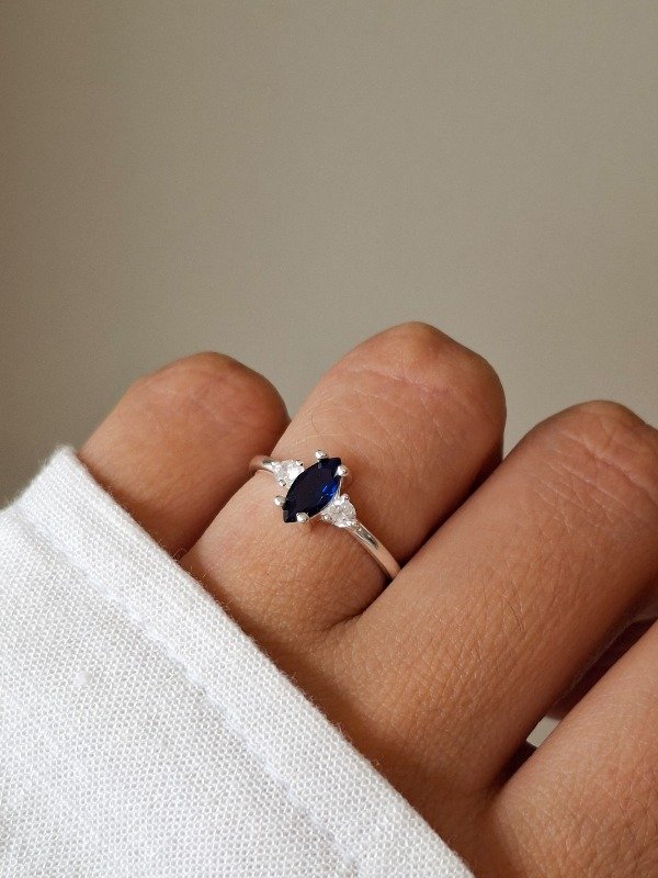 Producto - Anillo Cintillo Cubic Oval Azul