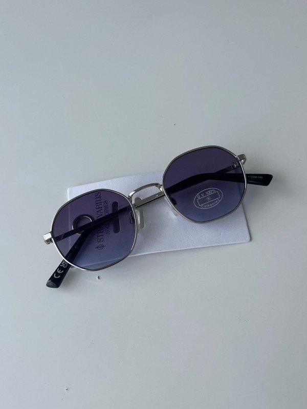 Producto - Lentes de sol con protección UV Stradivarius