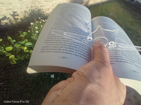 Producto - ACCESORIO PARA LEER CON UNA MANO