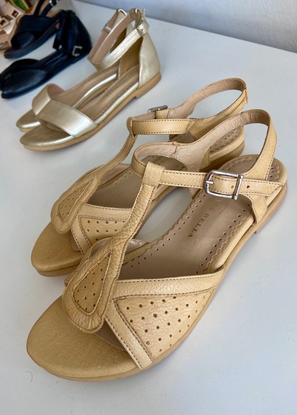 Producto - Sandalias BEGIN camel