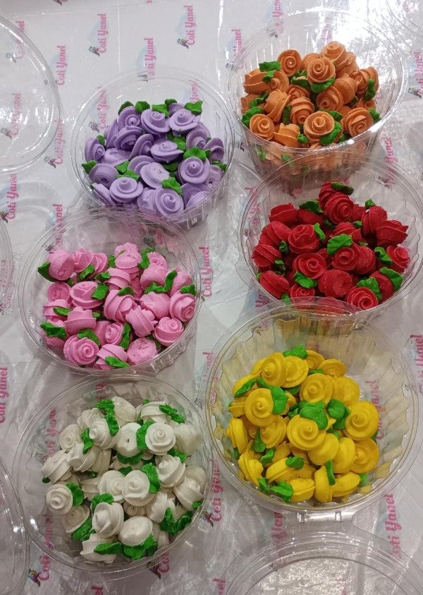 Producto - Flores rococo MEDIANAS en azucar