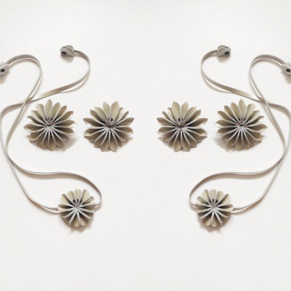 Producto - Aros Flor G. Beige - 1