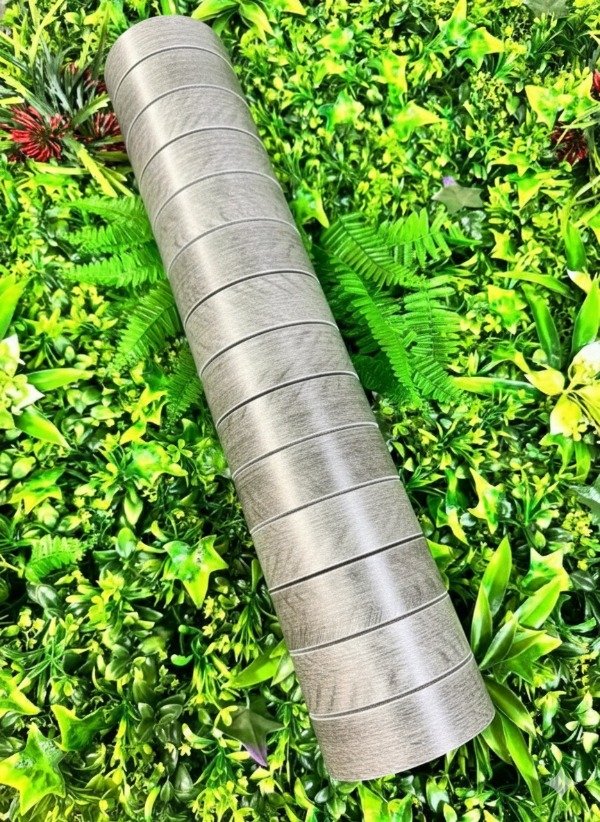 Producto - WPC Autoadhesivo Gris Oscuro 0.6 x 3 metros