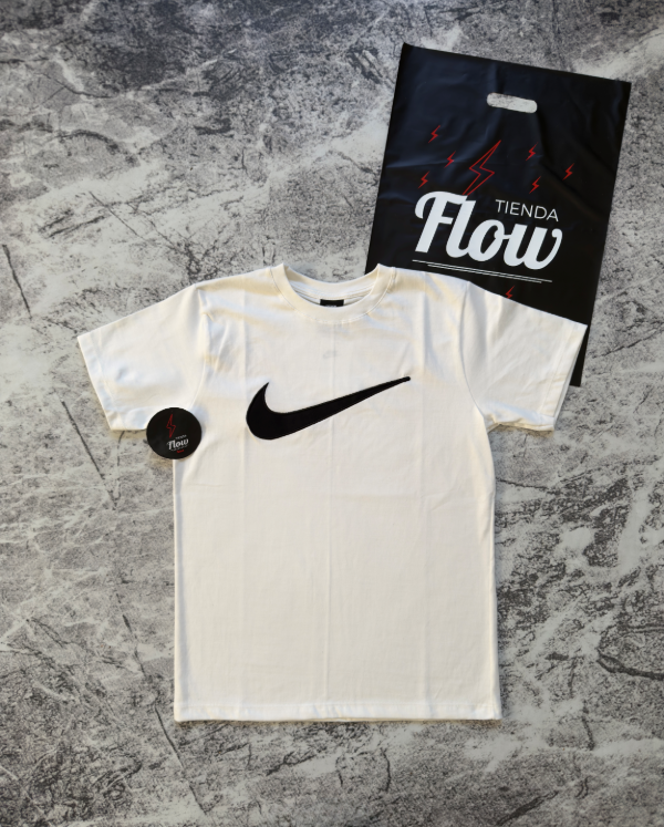 Producto - Remera Nike PIPA Blanca