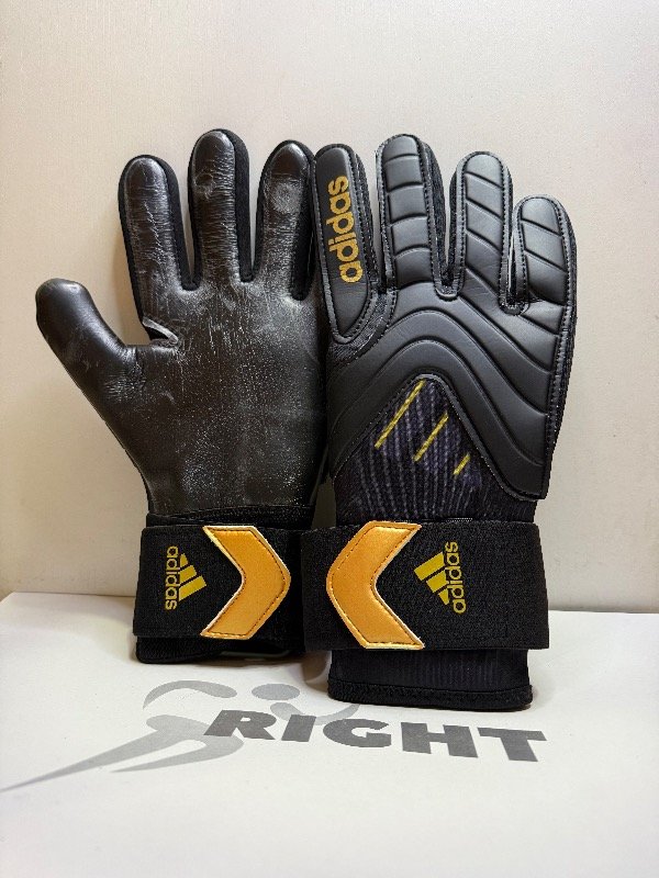 Producto - Adidas negro dorado guantes