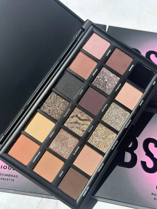 Producto - Paleta de Sombras Obsidian by Ruby Rose x2 unidades