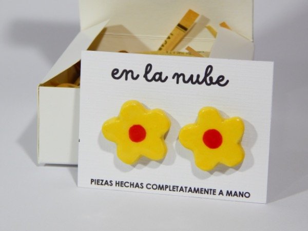Producto - Aros Flor amarilla