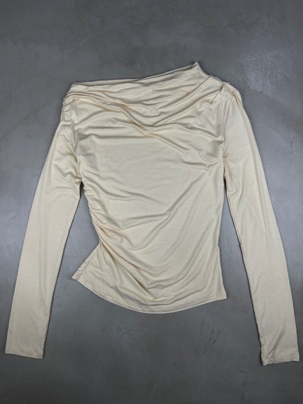 Producto - Cream Draped Top