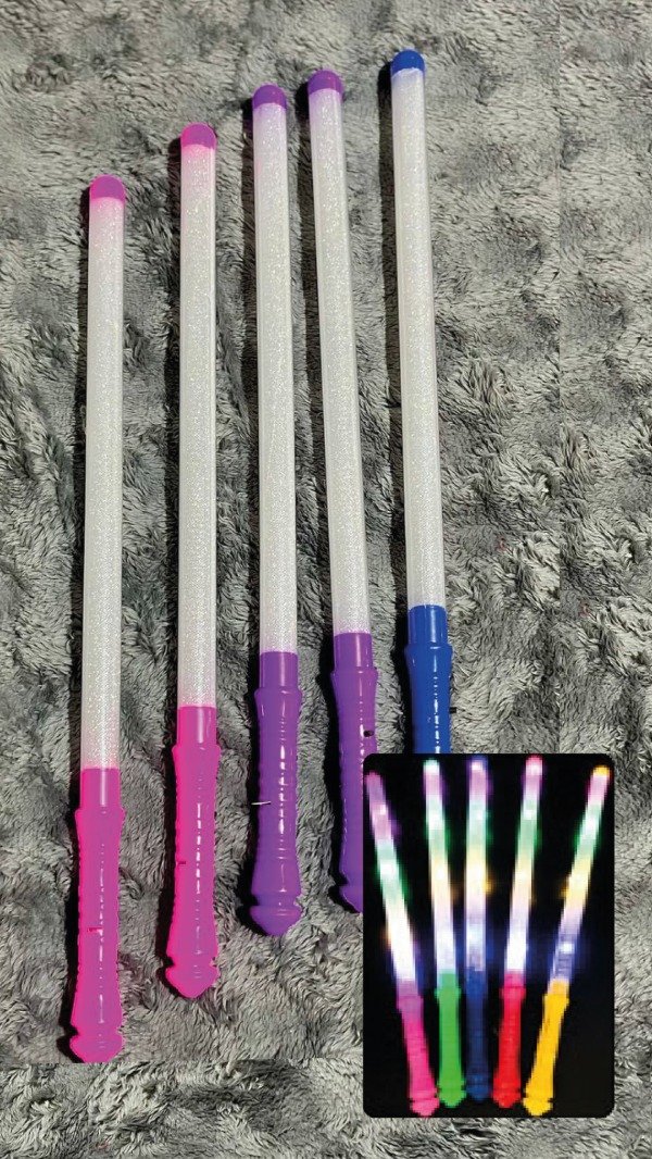 Producto - VARITA LUMINOSA EXTRA GRANDE CON MANGO 47CM x1