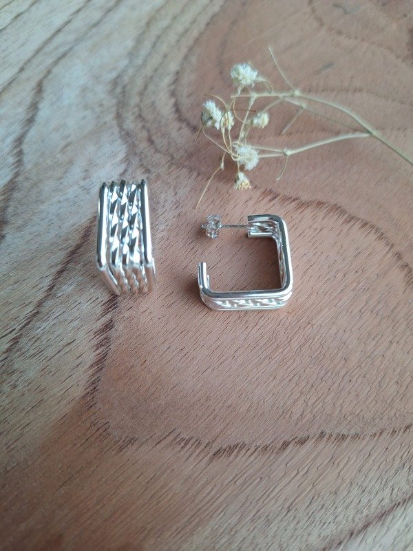 Producto - ABA0175 Aro Cuadrado Labrado grande