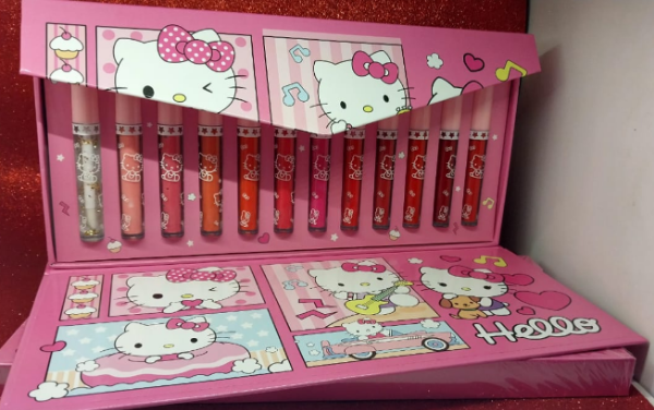 Producto - CAJA LABIALES HELLO KITTY