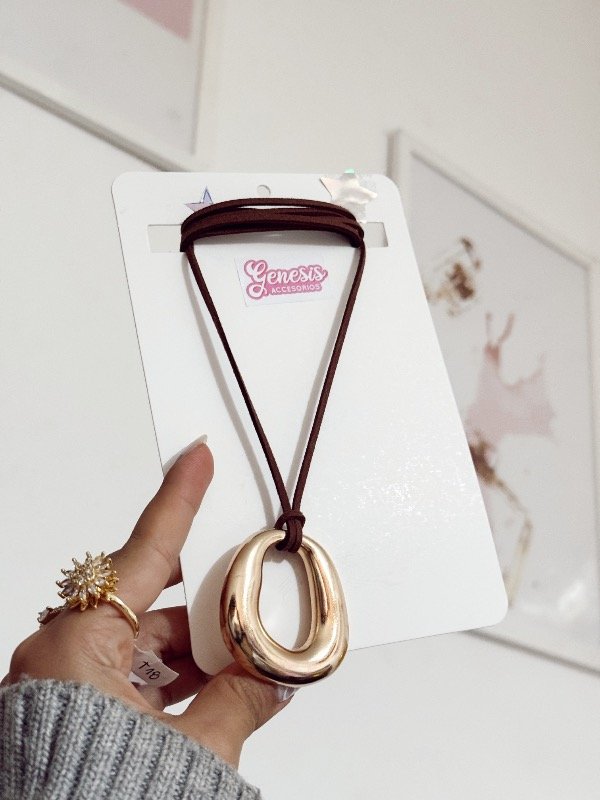 Producto - Choker Lazo Círculo Dorado XL Chocolate