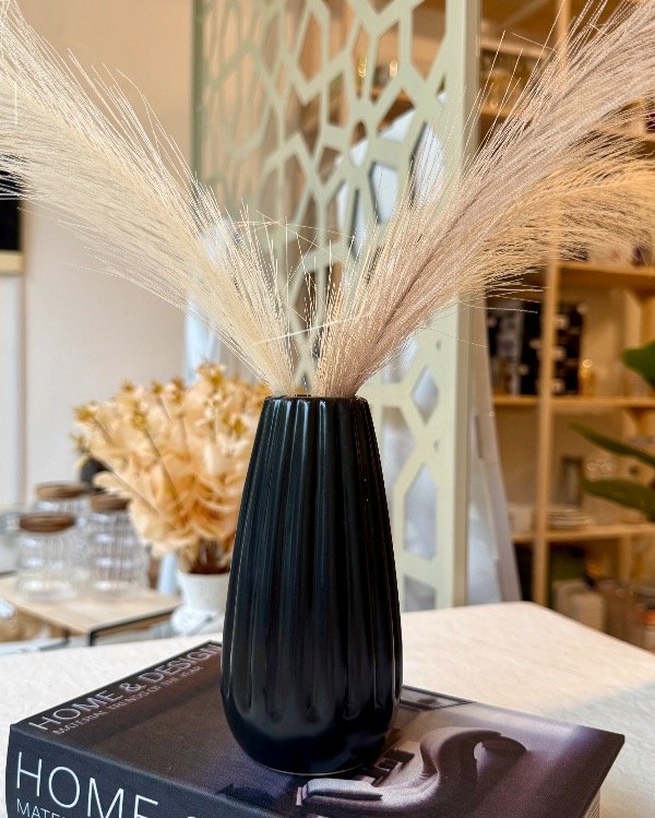 Producto - FLORERO DE CERÁMICA NEGRO RAYITAS