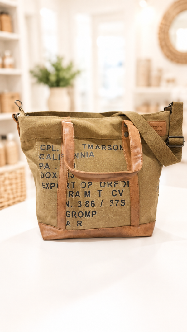 Producto - Bolso urbano con escritura combinado con cuero