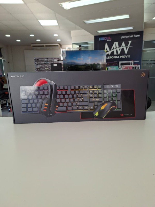 Producto - Combo Gamer 4 en 1 Netmak NM-GC479