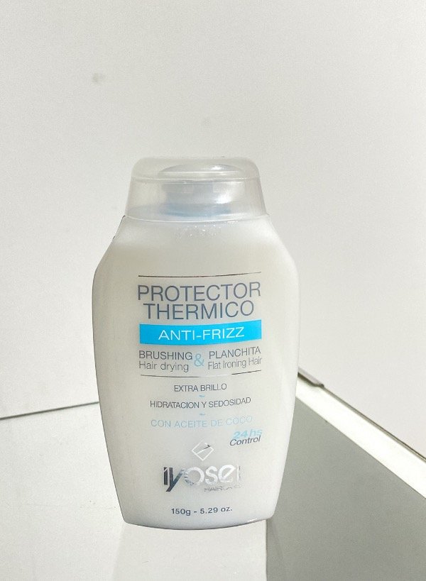 Producto - Protector térmico Yosei. Anti frizz con aceite de coco