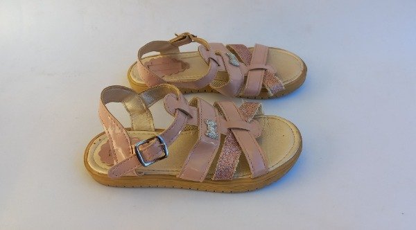 Producto - SANDALIAS ACHAROLADAS TALLE 28