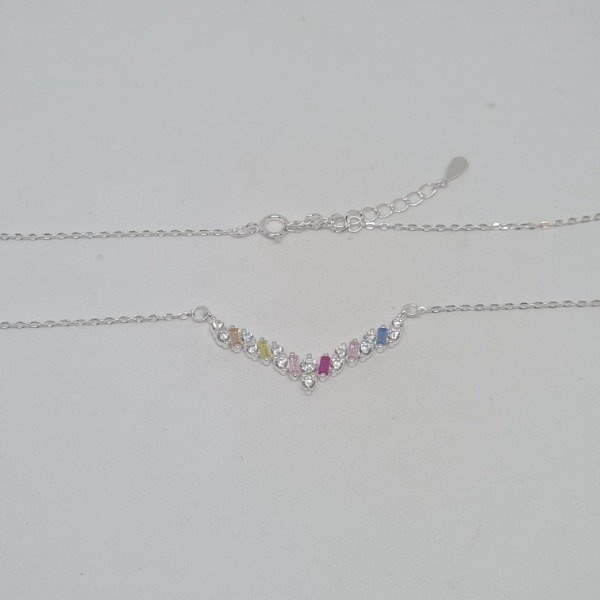 Producto - Collar con piedras colores
