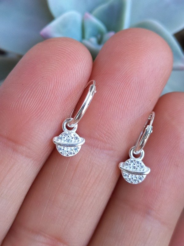 Producto - Argollitas lisas Saturno micropave 8mm