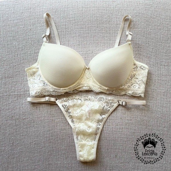 Producto - Conjunto Taza soft Hueso