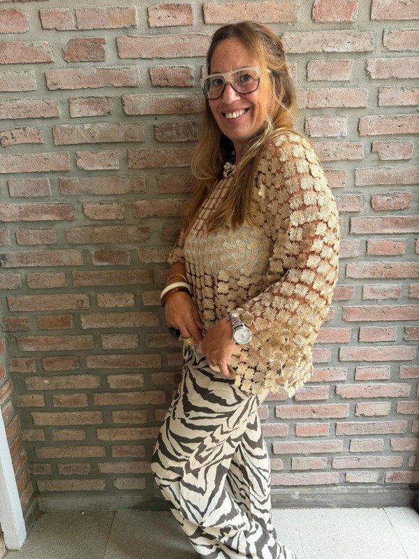 Producto - REMERA CALADA