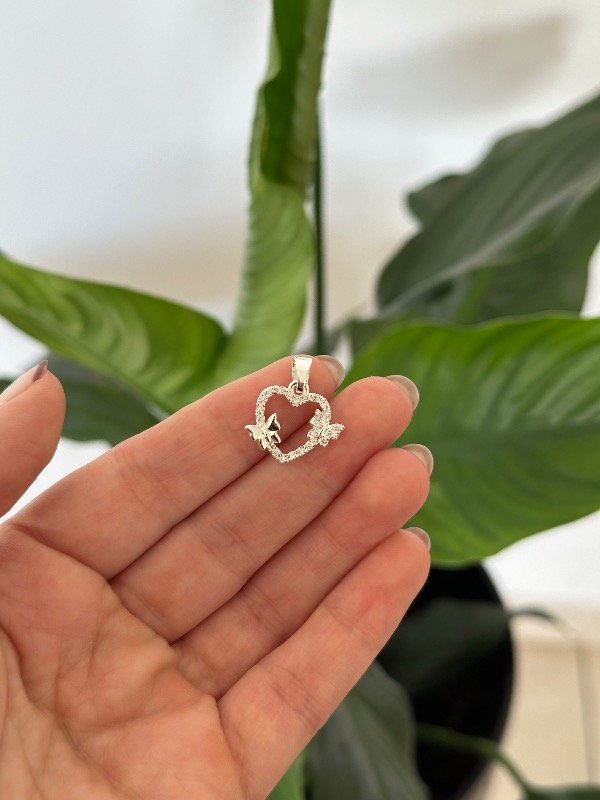 Producto - Dije corazón mariposas