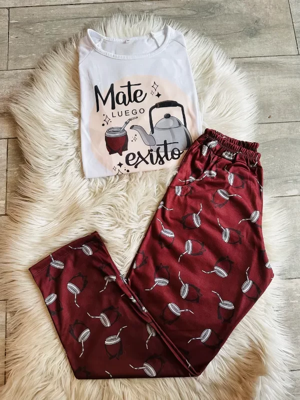 Producto - Pijama Largo Mate Luego Existo
