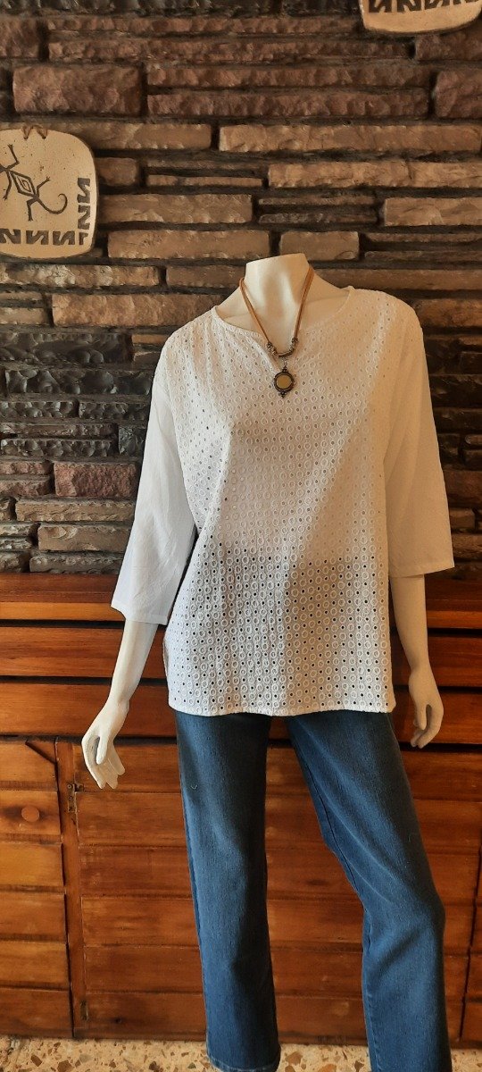 Producto - Blusa brodery escote v