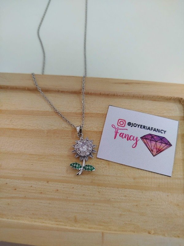 Producto - Collar girasol giratorio antiestres