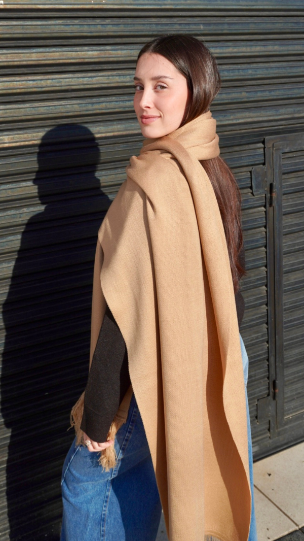 Producto - BUFANDÓN LISO BEIGE