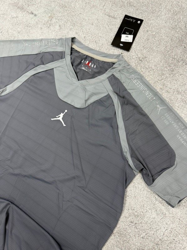 Producto - Remera deportiva importada Jump Man