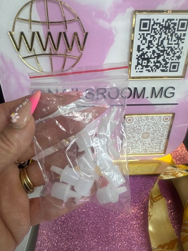 Producto - Pico tapa de pegamentos