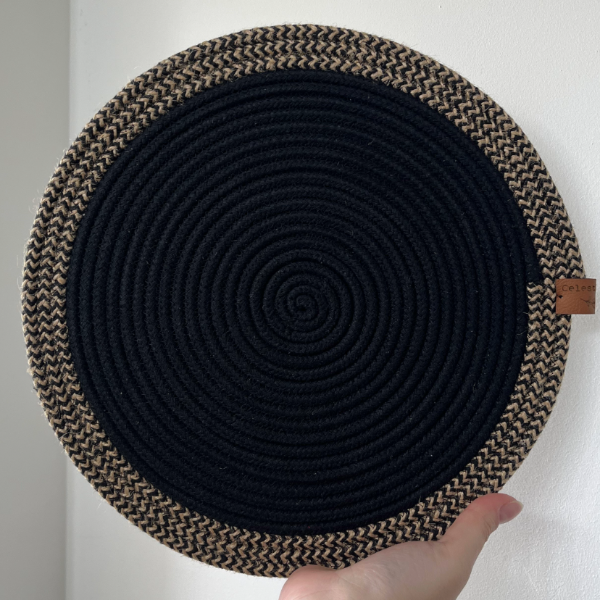 Producto - Platos de sitio combinado negro y yute