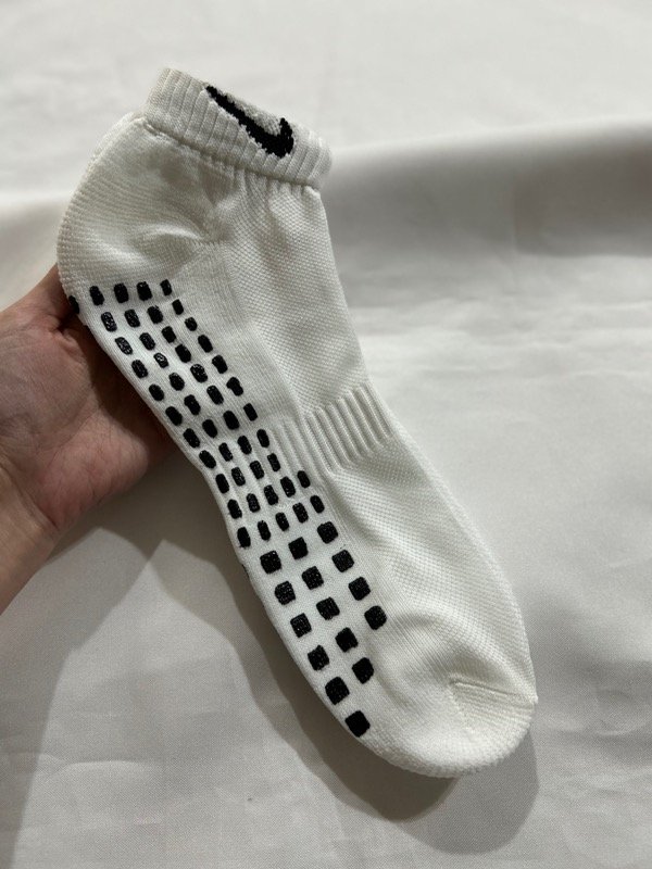 Producto - NIKE BLANCO SOQ ANTIDESLIZANTE