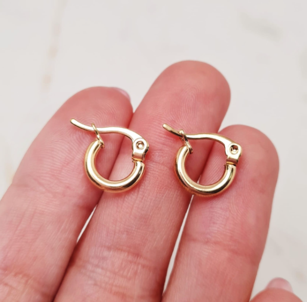 Producto - Argollitas de acero dorado minis - 1 cm