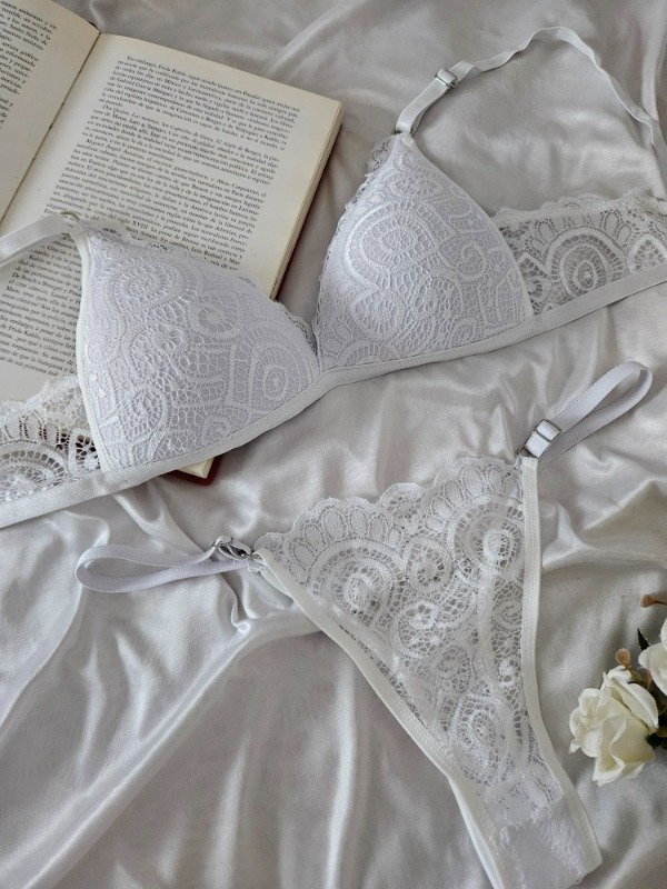 Producto - CONJUNTO DE ENCAJE TAZA SOFT BLANCO (A12 A)