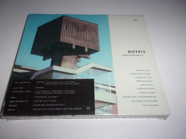 Producto - CD OUTFIT PERFORMANCE NUEVO INDIE ALTERNATIVE UK F13