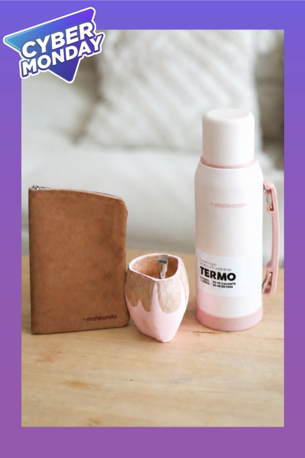 Producto - SET VACA RANCHERO ROSA  TERMO MATEANDO ROSE QUARTZ 1 L  YERBERA GAMUZA  BOMBILLA - 0