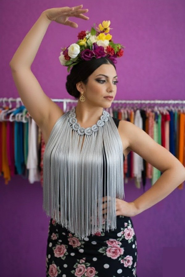 Producto - Collar De Flecos De Seda Círculos Color Plata