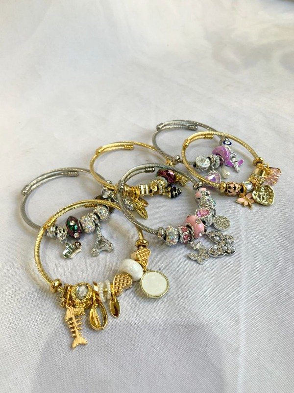 Producto - Pulsera con dijes