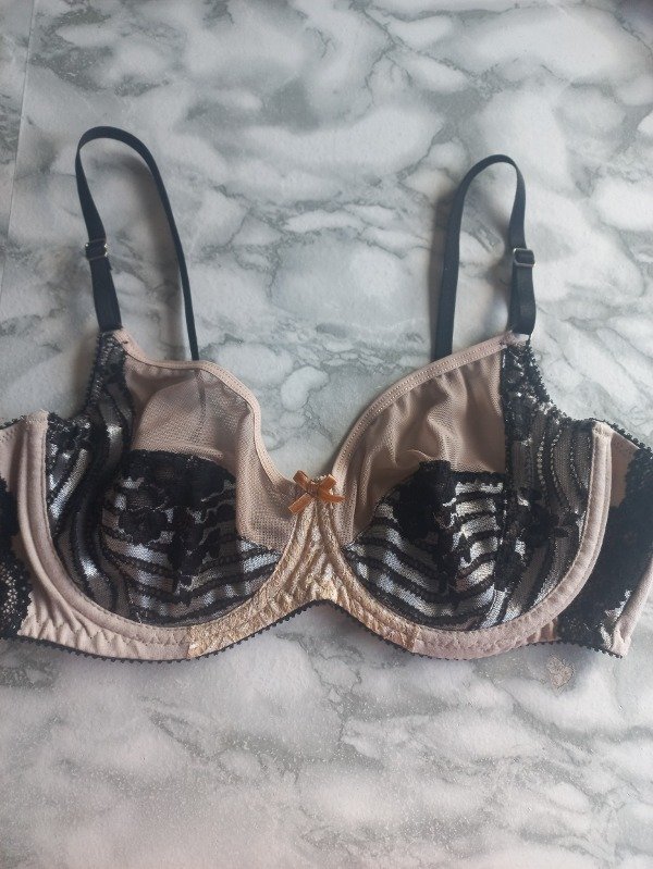 Producto - CORPIÑO RINA off
