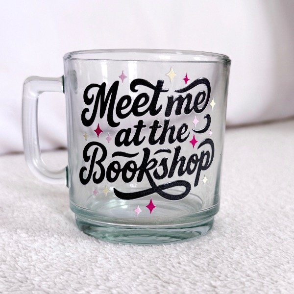 Producto - Taza MEET ME AT THE BOOKSHOP
